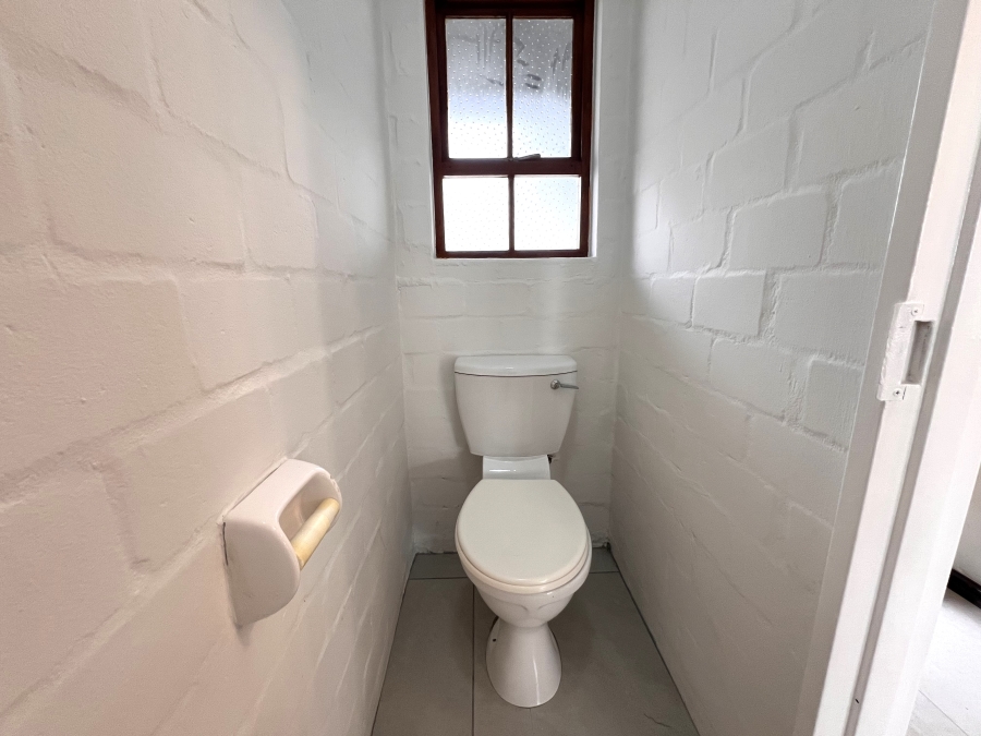 To Let 2 Bedroom Property for Rent in Parklands Western Cape